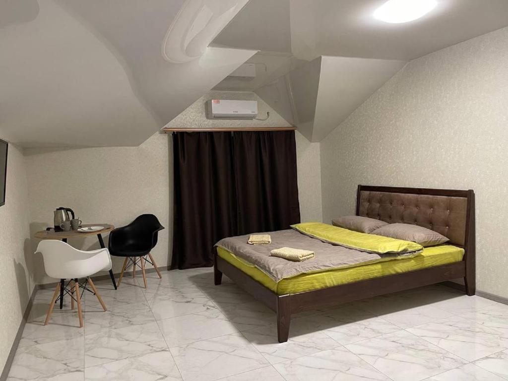 Pitstop Motel Dniprodzerzhynsk Bagian luar foto