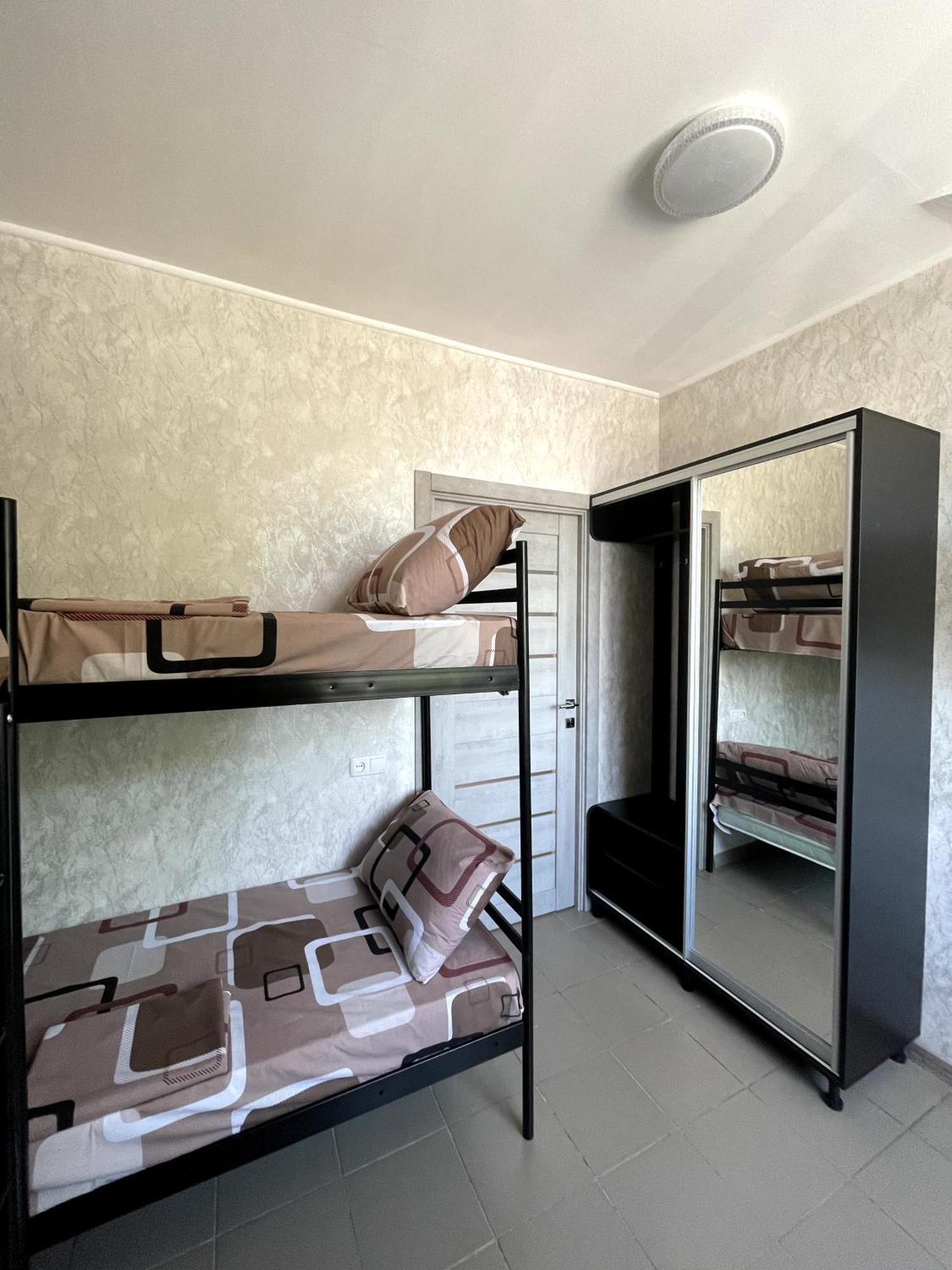 Pitstop Motel Dniprodzerzhynsk Bagian luar foto