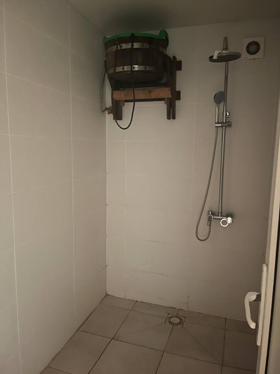 Pitstop Motel Dniprodzerzhynsk Bagian luar foto
